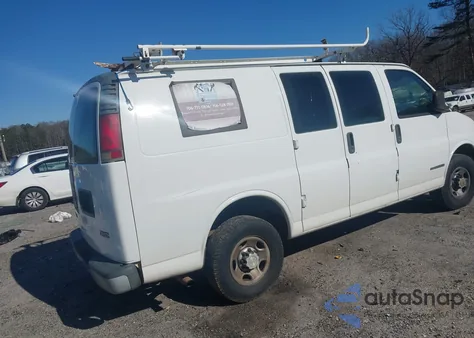 2002 GMC Savana Standard z USA, uszkodzony, nr VIN 1GTGG25R921143801